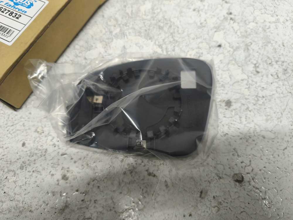 MIROIR DE RETROVISEUR DROIT SKODA - Vue 2